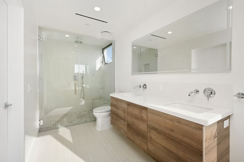 Modern En-suite Design